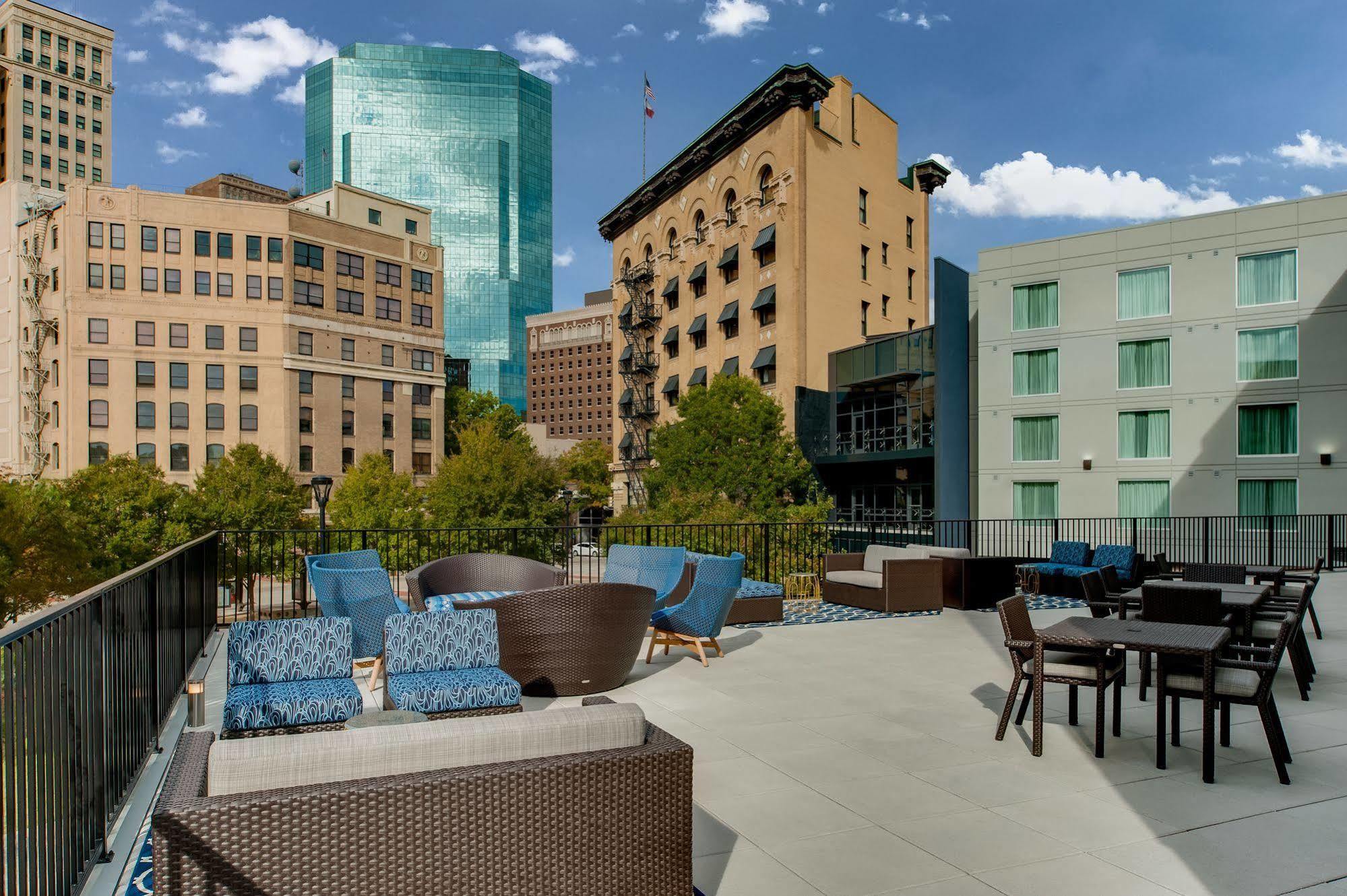 Fairfield Inn & Suites Fort Worth Downtown/Convention Center Dış mekan fotoğraf